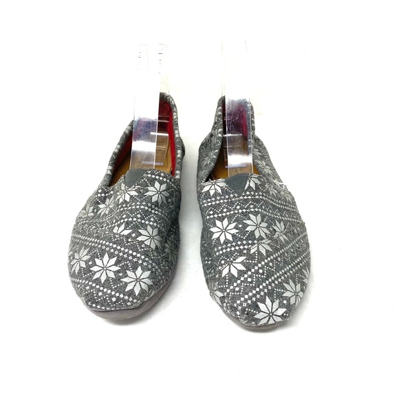 Toms - Picture 2 of 7